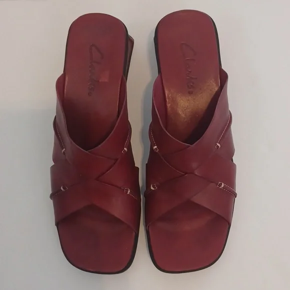 Clarks Vintage Red Leather Sandals SZ.9.5. Criss Cross Design. EUC! - Picture 1 of 10